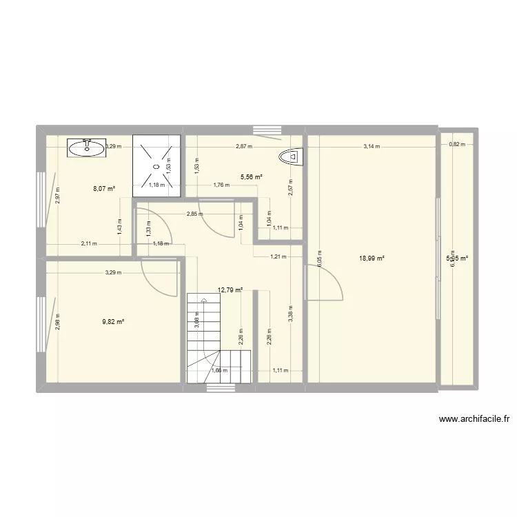 etage. Plan de 6 pièces et 60 m²