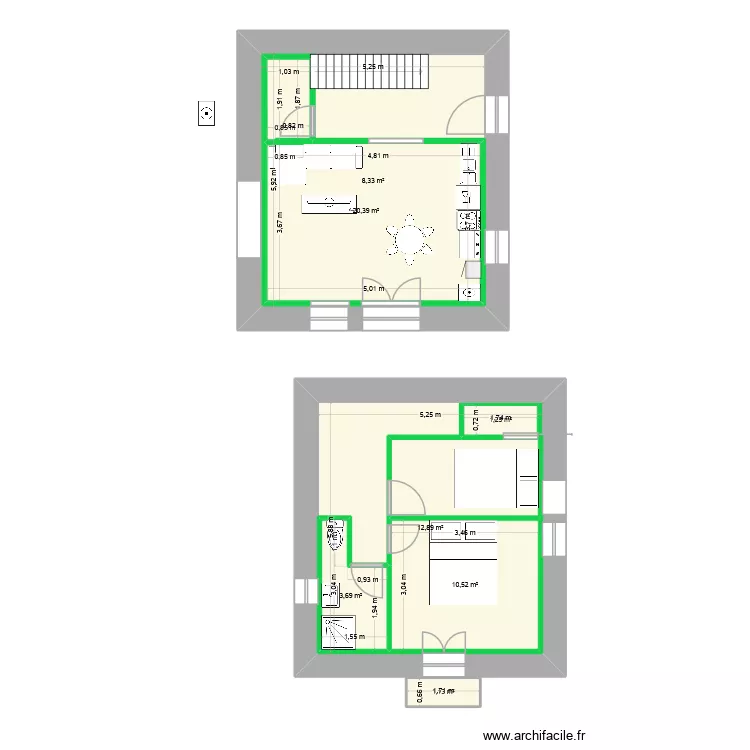 mouche. Plan de 7  et 99 m²