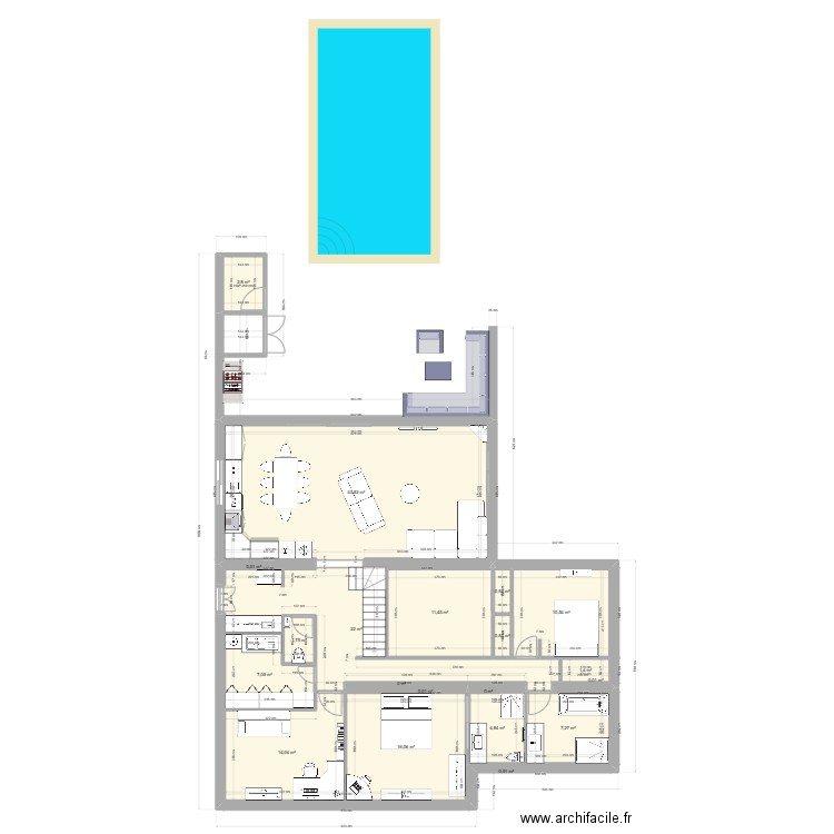 Maison Secondaire. Plan de 20 pièces et 145 m2
