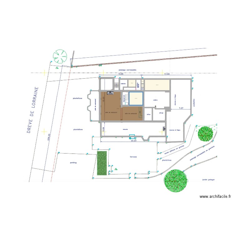 Plan à l'échelle. Plan de 6 pièces et 99 m2