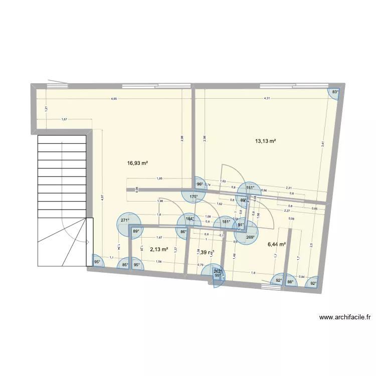 2ème étage Sans meubles. Plan de 5 et 40 m² 2ème étage Sans meubles. Plan de 5 et 40 m²