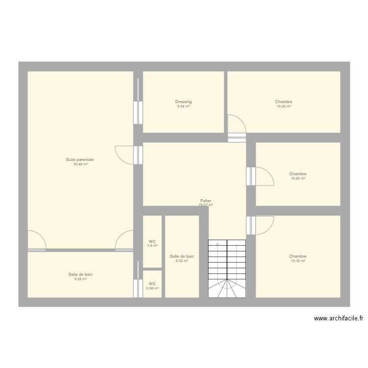 maison familiale 1er étage. Plan de 0 pièce et 0 m2