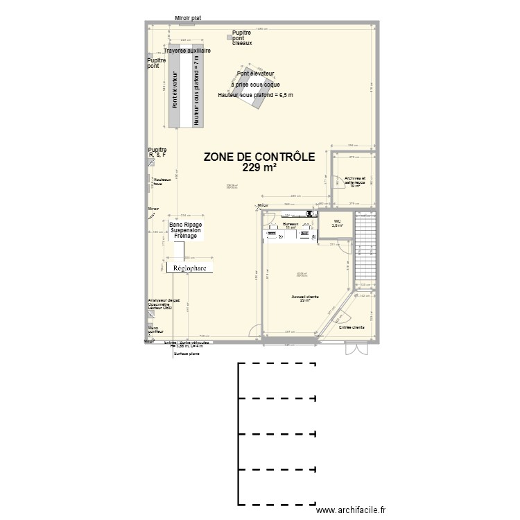 CCT VL MONTEVRAIN. Plan de 6 pièces et 299 m2