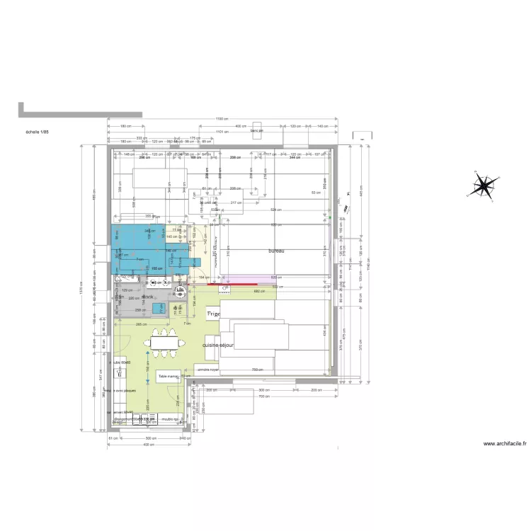 maison avec plafond. Plan de 