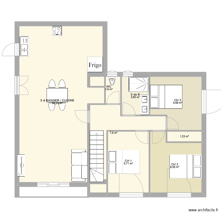 ales maison. Plan de 8 pièces et 82 m2