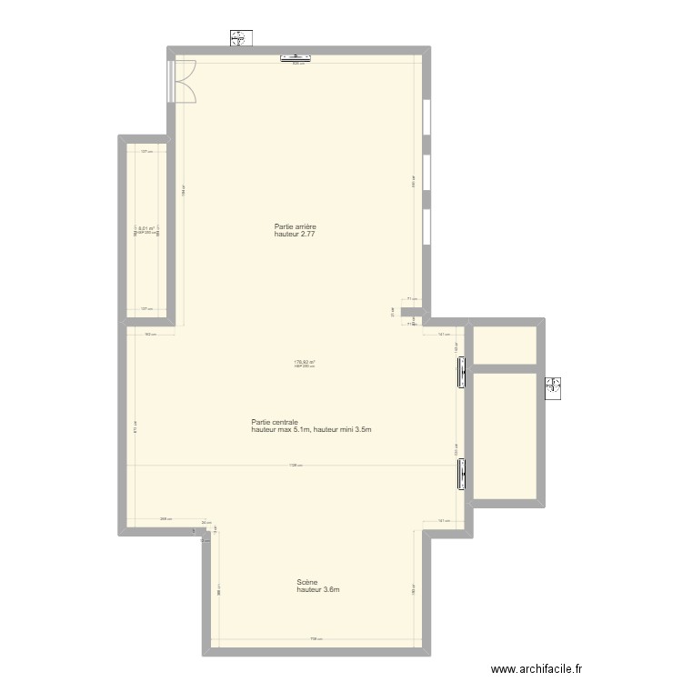 montignac. Plan de 3 pièces et 199 m2