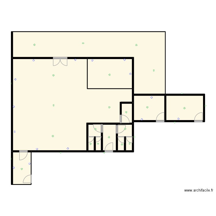 DISCOTEC Plombier. Plan de 13 pièces et 182 m2