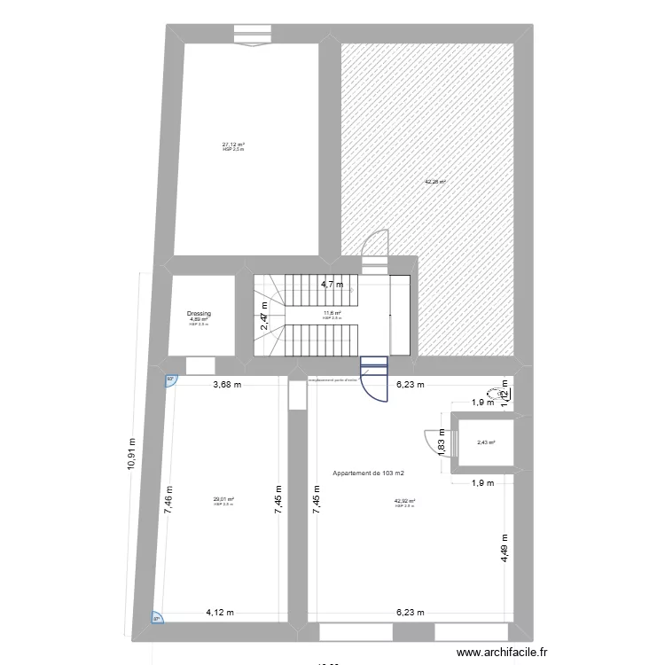 1e etage droite existant. Plan de 7 pièces et 160 m²