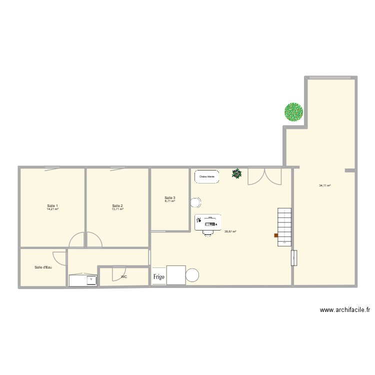 micocouliers. Plan de 8 pièces et 121 m2