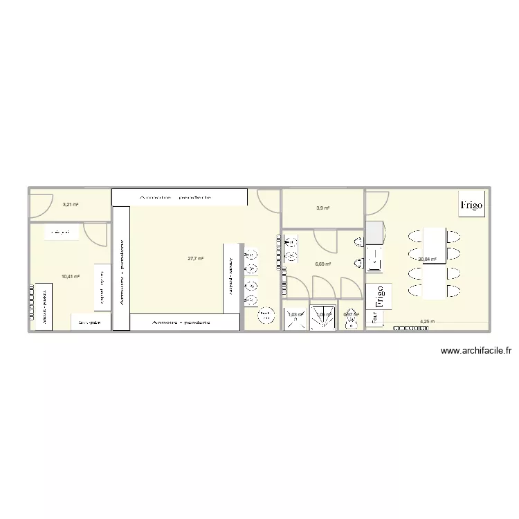 Vestiaire original 2. Plan de 9  et 76 m²