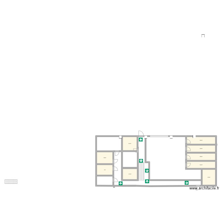 RDC. Plan de 9 pièces et 73 m2