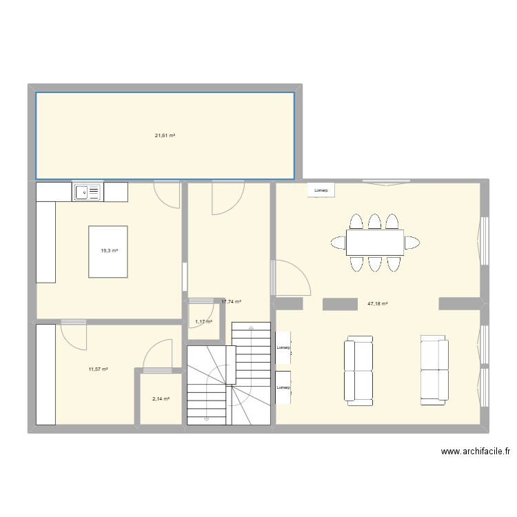 RDC. Plan de 7 pièces et 121 m2