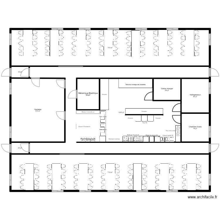 Cuisine 140 personnes. Plan de 10 pièces et 291 m2
