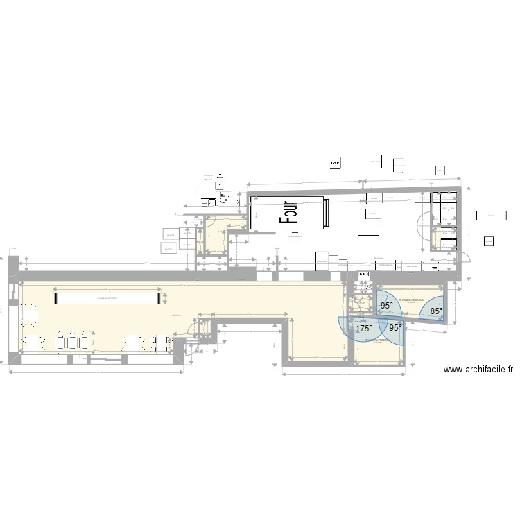 AURAY V2. Plan de 8 pièces et 157 m2