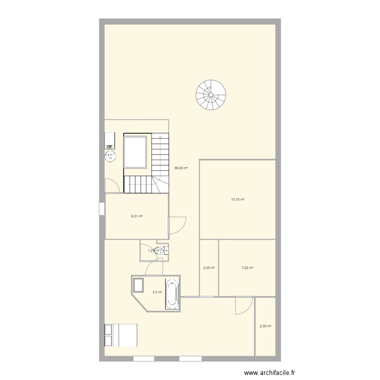 DELAS. Plan de 8 pièces et 123 m2