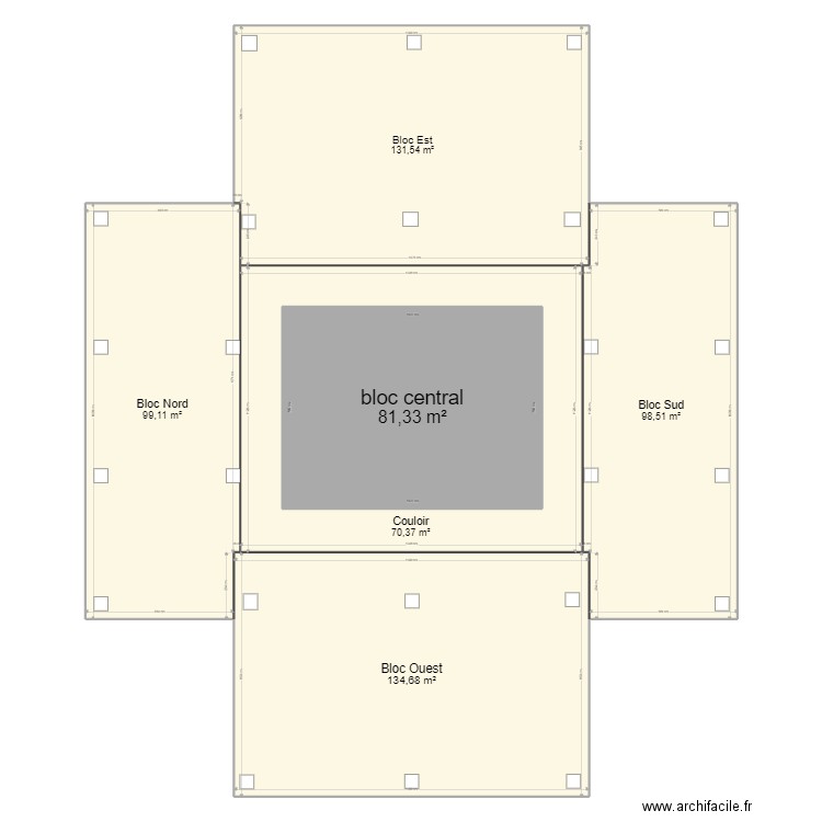 Tour 2000 vide. Plan de 6 pièces et 697 m2