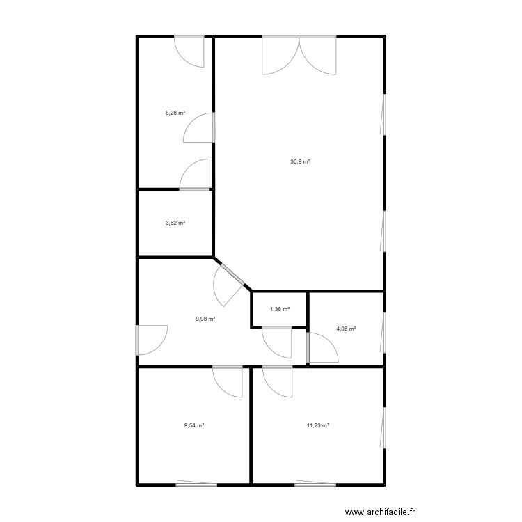 Richard. Plan de 8 pièces et 79 m2