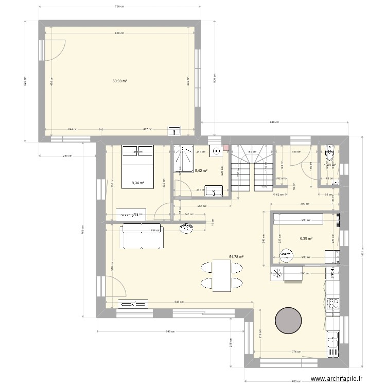 rdc. Plan de 6 pièces et 108 m2