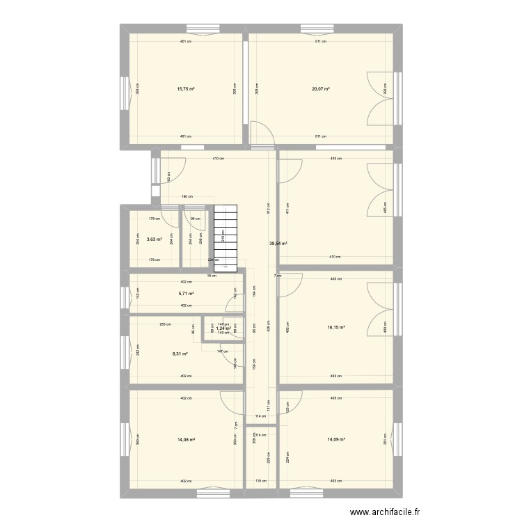 MAISON. Plan de 10 pièces et 139 m2