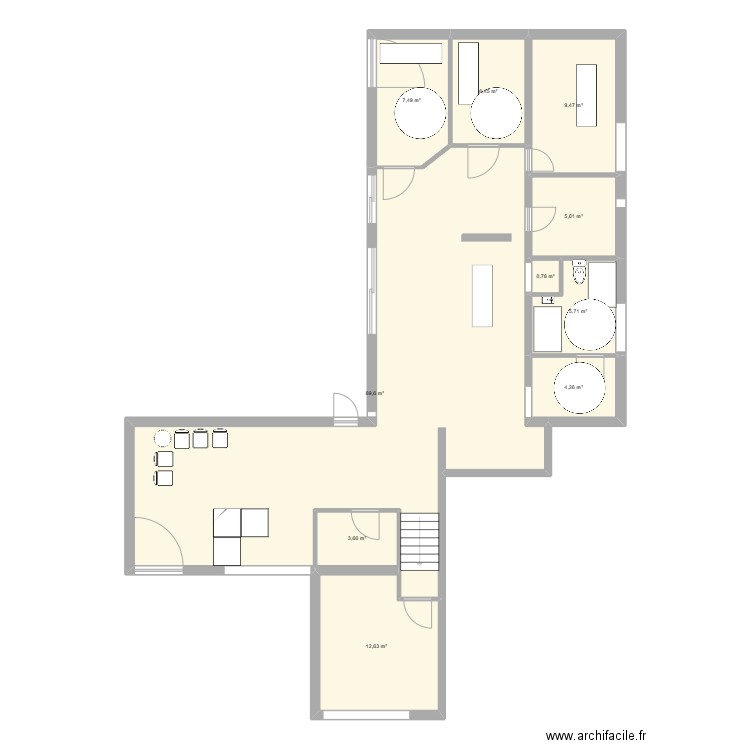 Appartement. Plan de 10 pièces et 126 m2