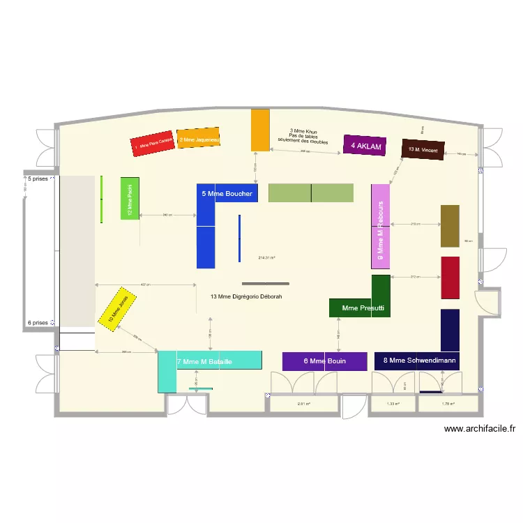 Salle des f&ecirc;tes Kanfen avec exposants 2020 au 23 octobre 2019. Plan de 