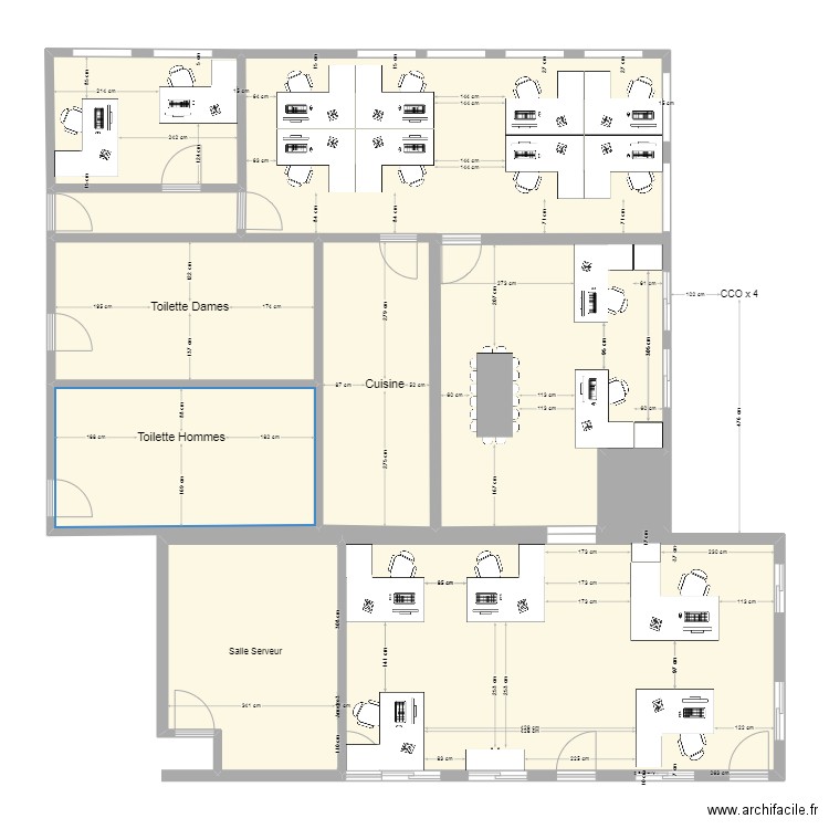 Hangar r+1 coté Ouest. Plan de 8 pièces et 166 m2