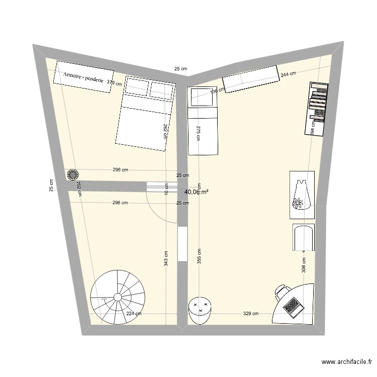 Till 1er étage. Plan de 1 pièce et 40 m2