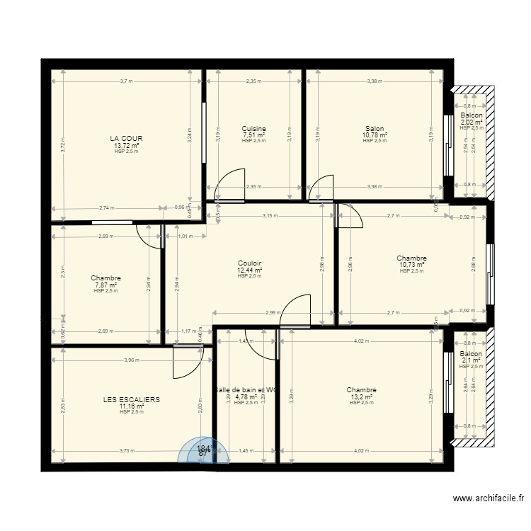 1er etage. Plan de 11 pièces et 96 m2