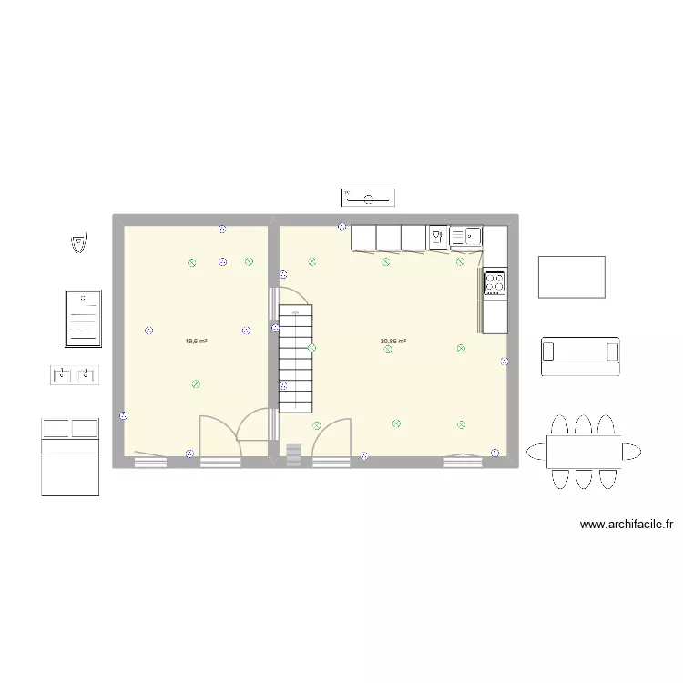 St Lazare - bas V2. Plan de 2  et 50 m²
