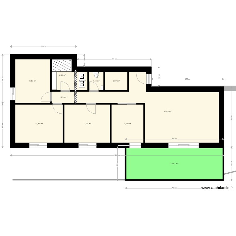 dede. Plan de 20 pièces et 184 m2