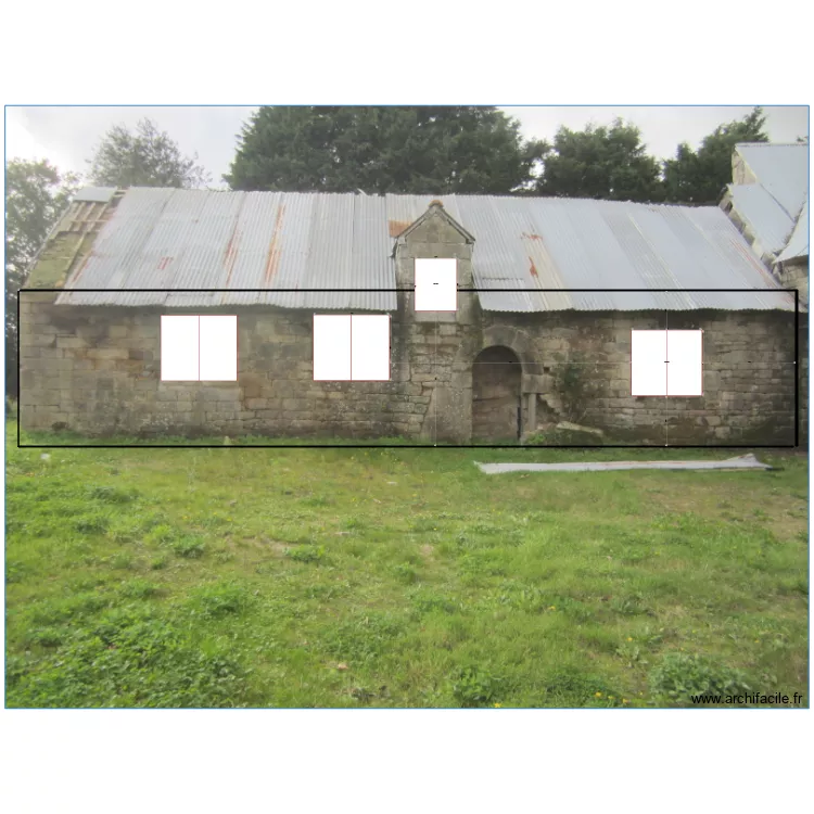 fa&ccedil;ade de maison est cot&eacute; cour. Plan de 