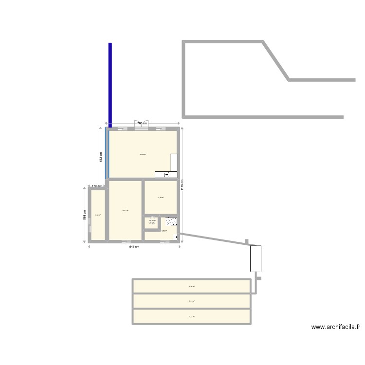 Plan général Maison en A. Plan de 9 pièces et 131 m2