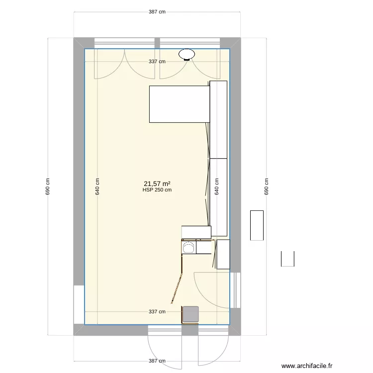 Salle &agrave; manger avec entr&eacute;e parents. Plan de 