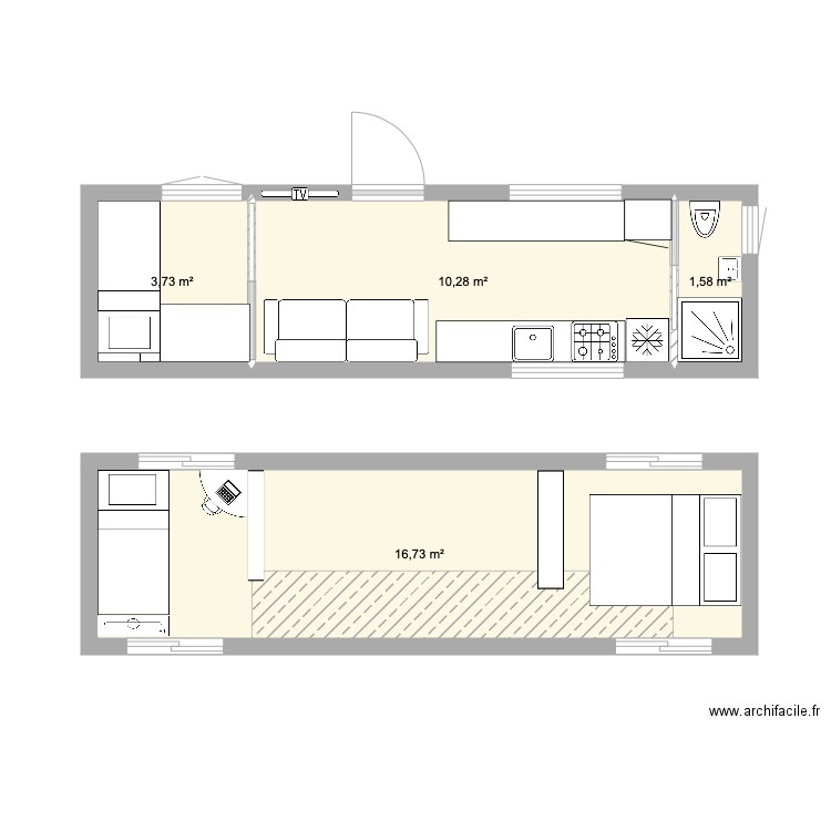 tiny petits en bas. Plan de 0 pièce et 0 m2