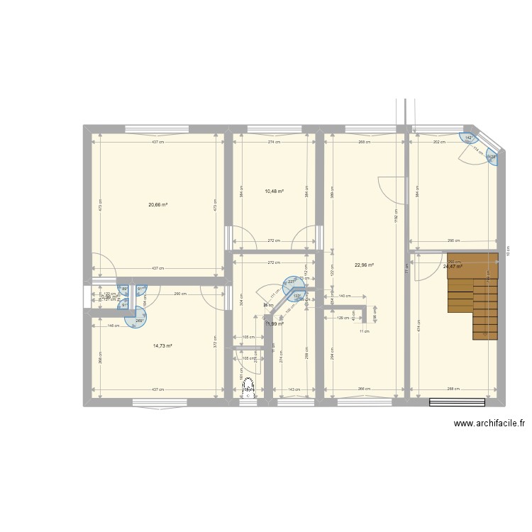Centre médical RDC (avant travaux). Plan de 7 pièces et 106 m2