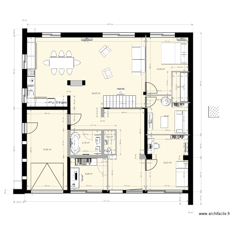 RDC Originale I. Plan de 9 pièces et 128 m2