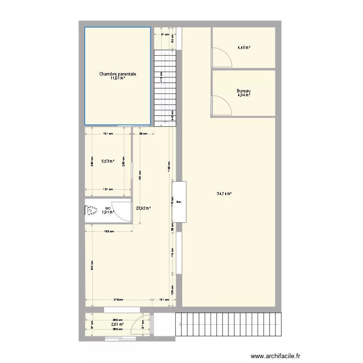 Premier étage vide. Plan de Premier étage vide. Plan de