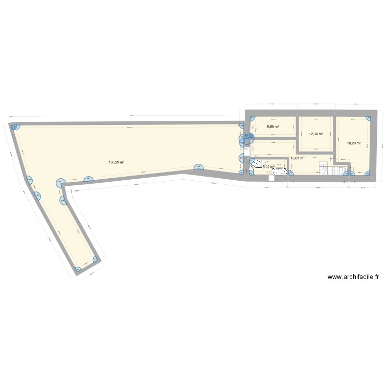 cadastre. Plan de 6 pièces et 201 m2