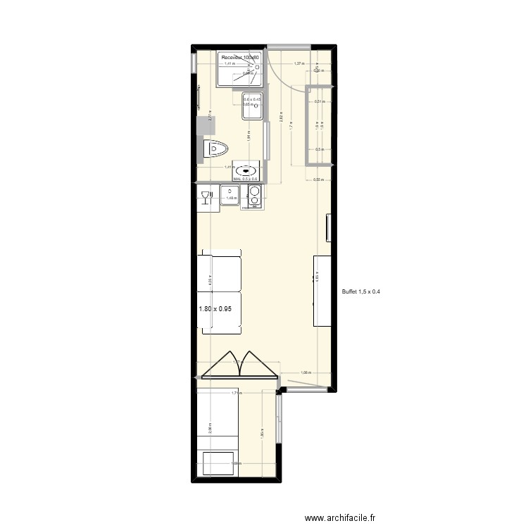 Pharmacie. Plan de 4 pièces et 23 m2