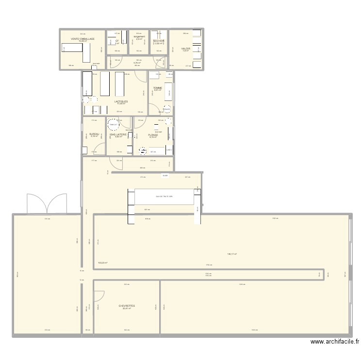 treve. Plan de 14 pièces et 339 m2