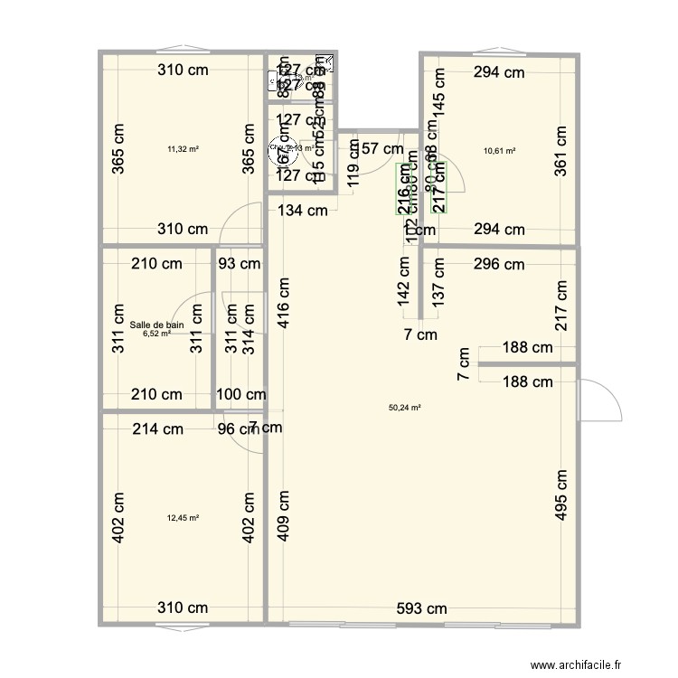 Home. Plan de 7 pièces et 94 m2