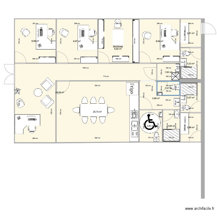 Bureaux 100m2 modifié. Plan de 15 pièces et 112 m2