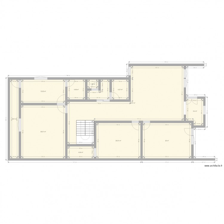 me3. Plan de 12 pièces et 178 m2