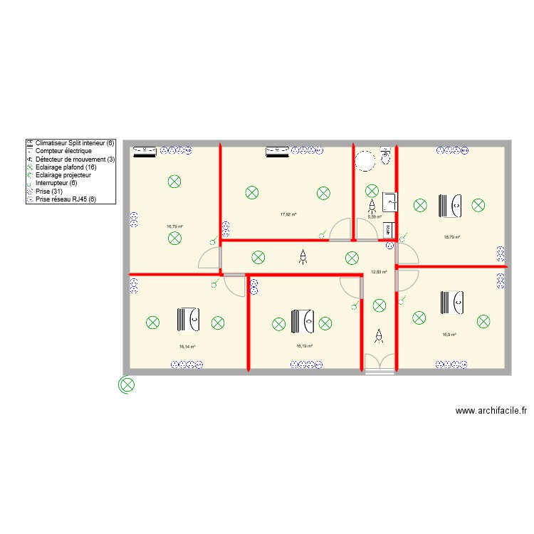 Ancien bureau V4. Plan de 8 pièces et 119 m2