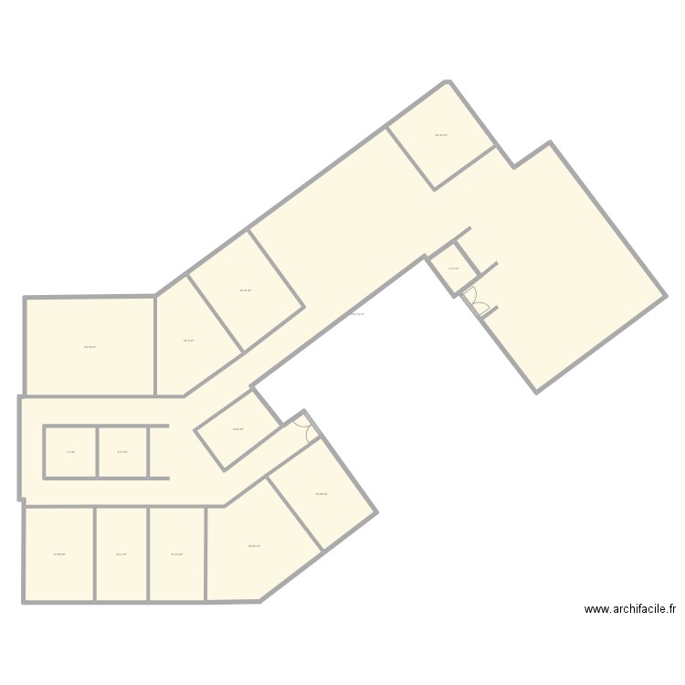 Bretagne R. Plan de 14 pièces et 421 m2