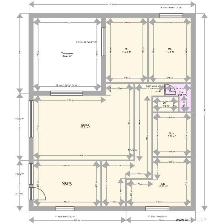 CDC. Plan de 14 pièces et 236 m2