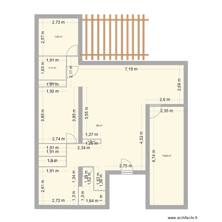 KADA. Plan de 7 pièces et 94 m2