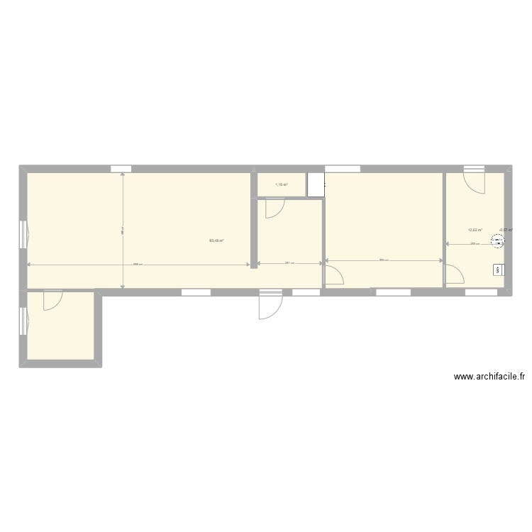 NORMAN Estate Ltd RDC Vide. Plan de 4 pièces et 109 m2