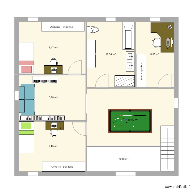 Etage maison. Plan de 7 pièces et 81 m2