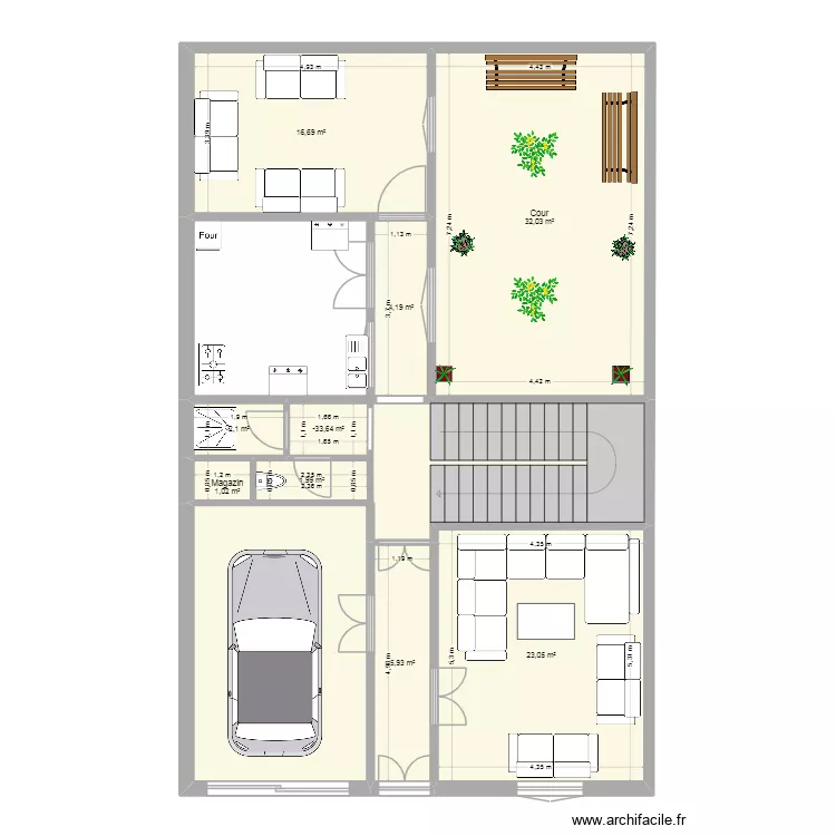 RDC. Plan de 9 pièces et 89 m²